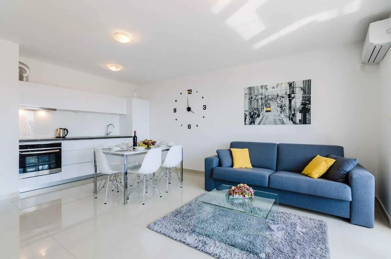 Apartment in Crikvenica 39077